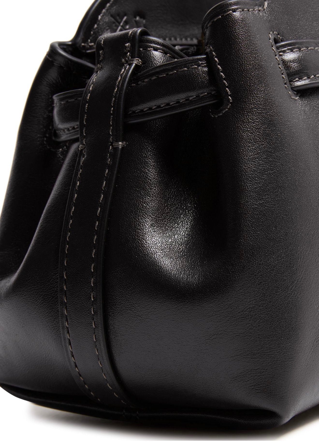 COACH
Shoulder Bag Empire 34