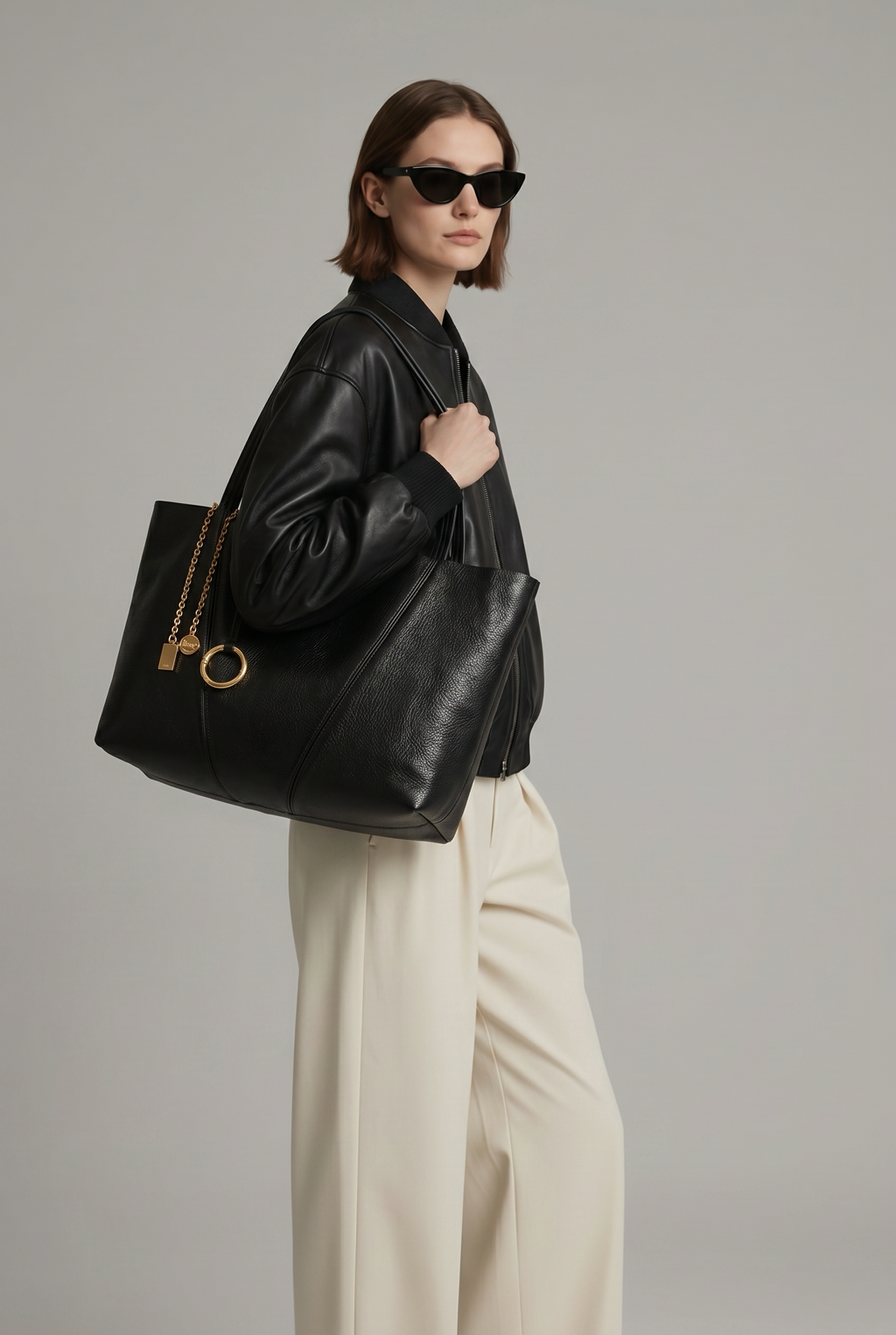CHLOÉ
Calfskin Spin East-West Tote Bag