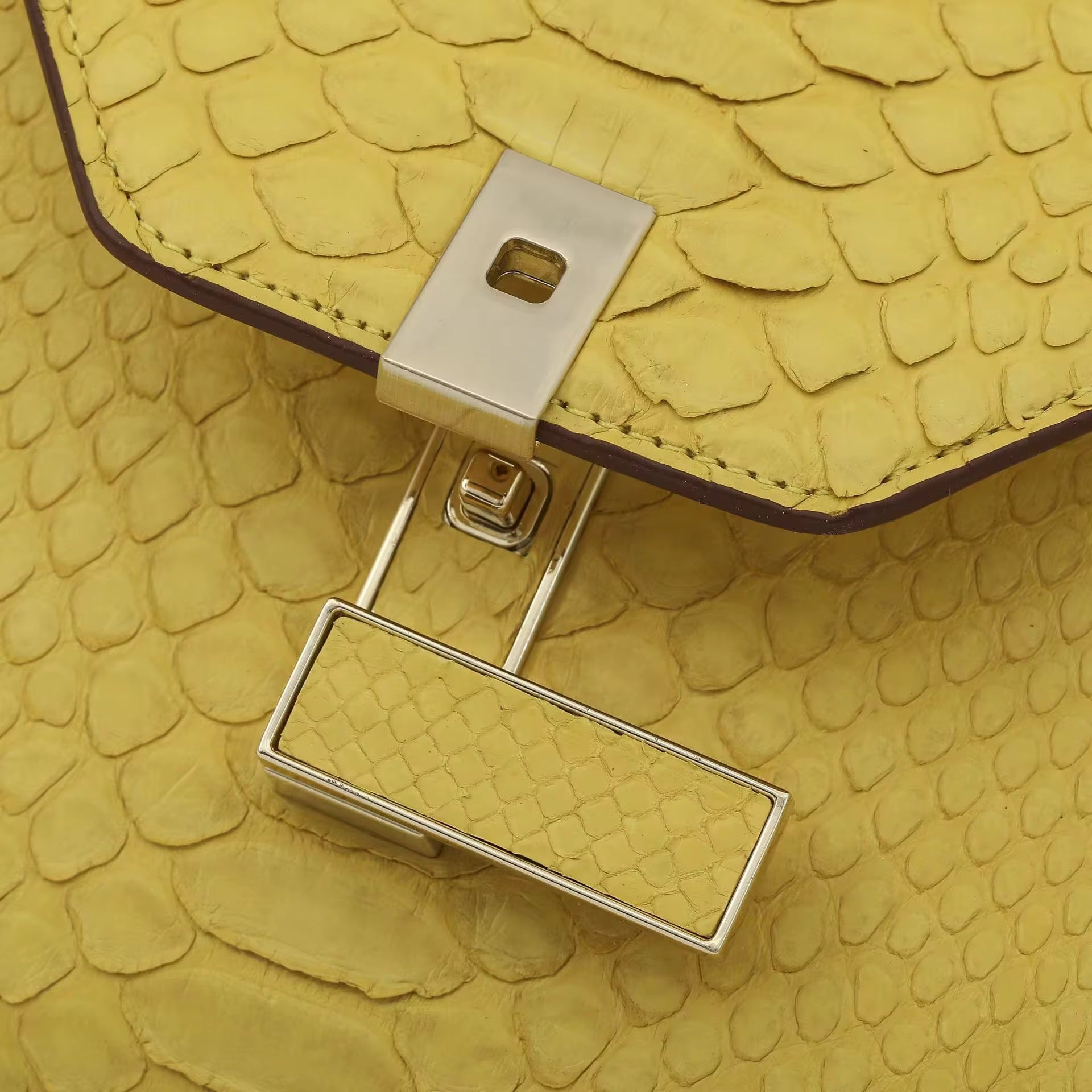 The Valen Bag